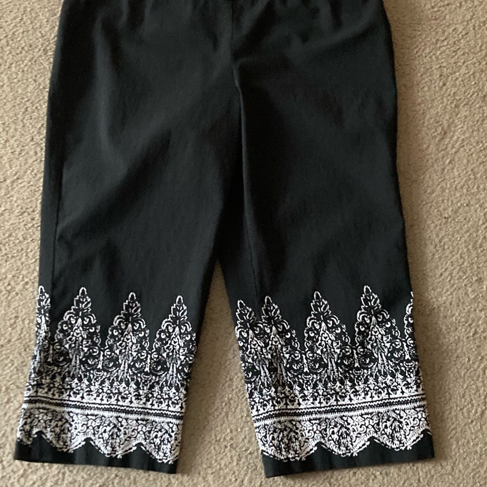 Cropped slacks